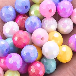 Perler i lyse farver. Facetteret. A/B effekt. Mix. 12 mm. 60 stk.